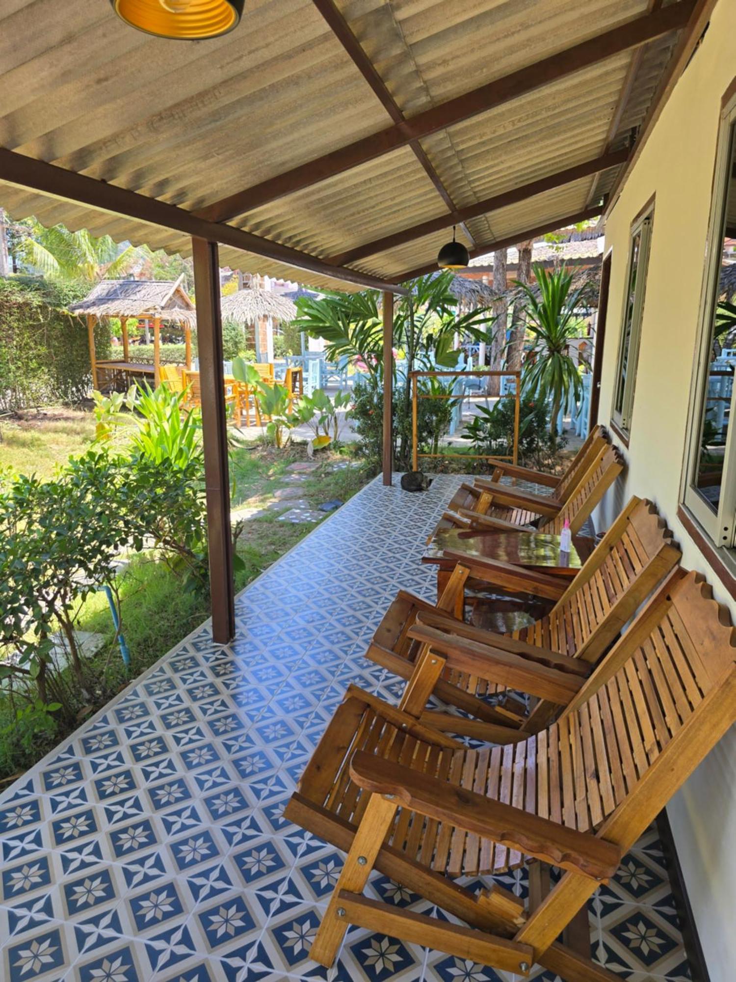 Hotel The Blue Gecko à Ko Lanta Extérieur photo